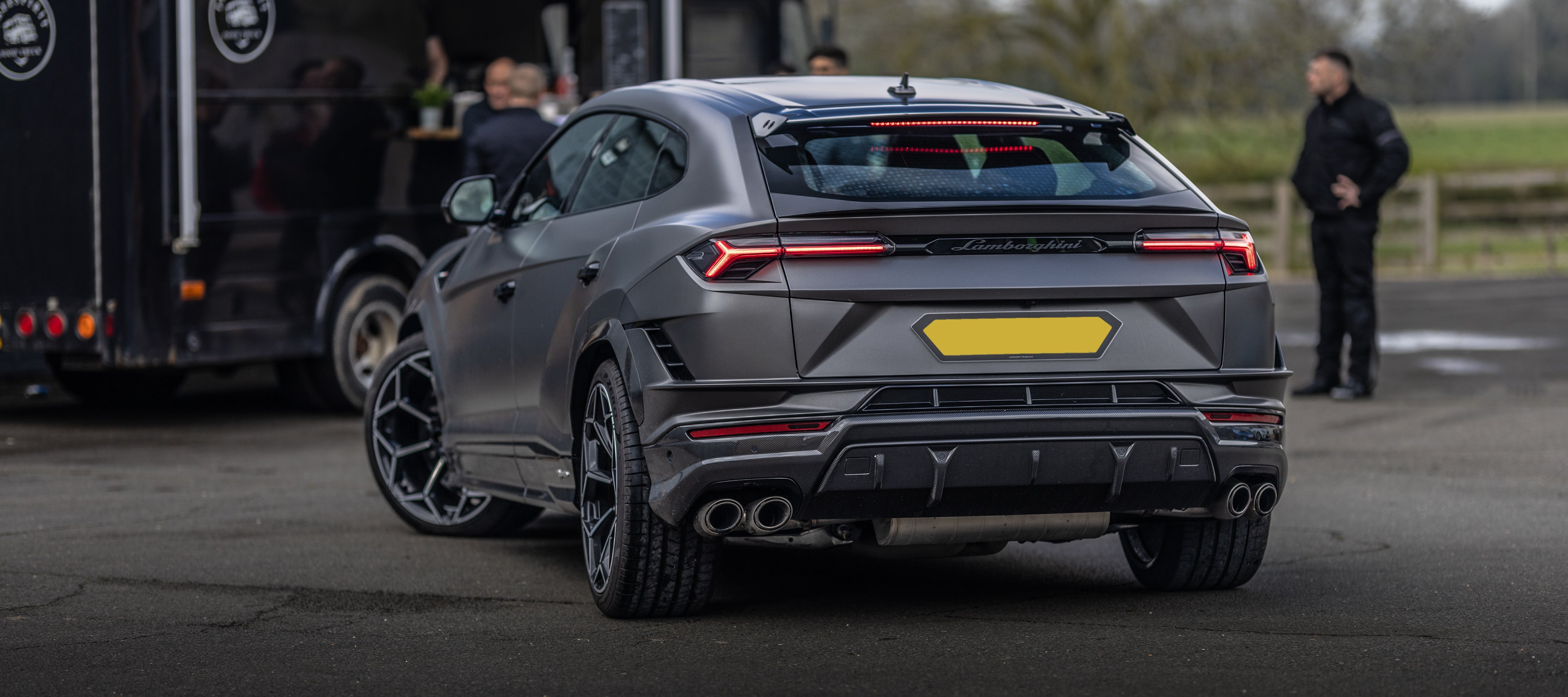 LAMBORGHINI URUS / S / PERF
